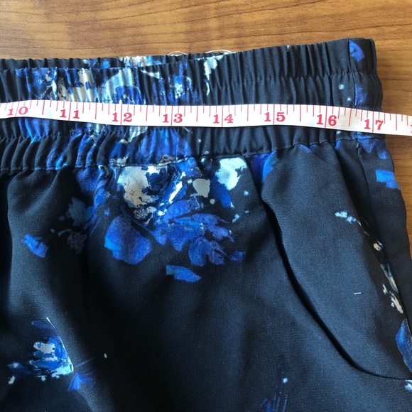 Coldwater Creek tapered leg drawstring pants - Picture 6 of 13